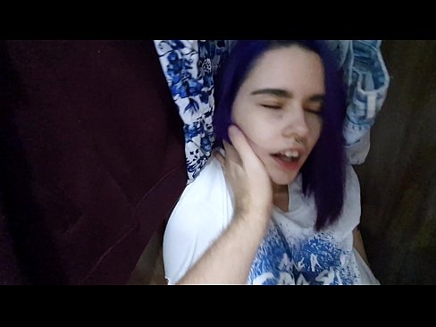 ❤️ Нашао сам своју сестру у орману и помогао јој да сврши ❌ Јебени видео код нас ❌❤